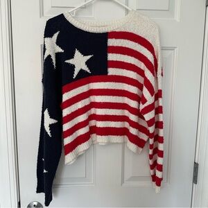 NWT Moon & Madison American Flag Patriotic Cropped Sweater Red White Blue Sz M
